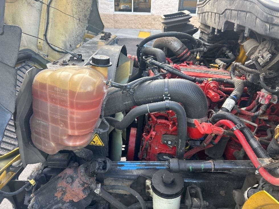 Medium Duty Box Truck-Light and Medium Duty Trucks-International-2021-MV607-Phoenix-AZ-228,069\n\t\tmiles-$ 38,250 - Image 24