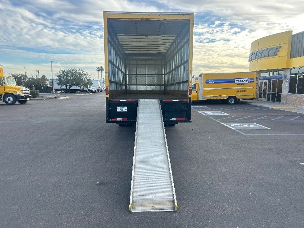 Medium Duty Box Truck-Light and Medium Duty Trucks-International-2021-MV607-Phoenix-AZ-228,069\n\t\tmiles-$ 38,250 - Image 9