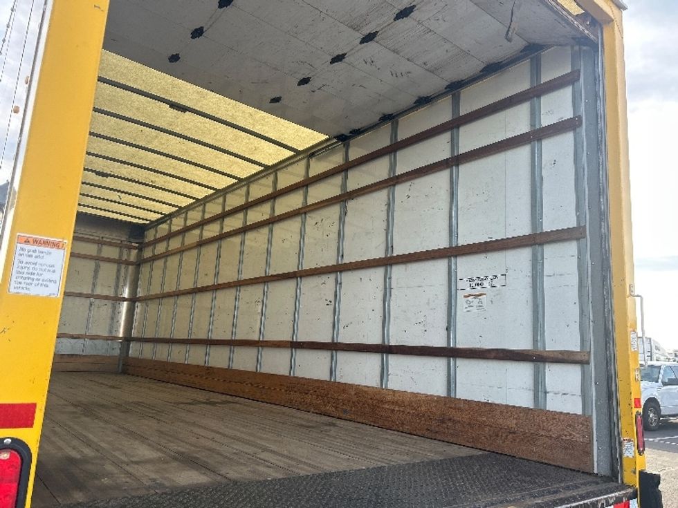 Medium Duty Box Truck-Light and Medium Duty Trucks-International-2021-MV607-Phoenix-AZ-230,900\n\t\tmiles-$ 37,750 - Image 11