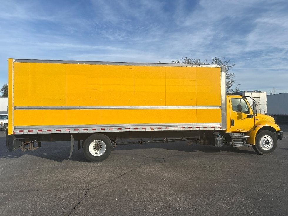 Medium Duty Box Truck-Light and Medium Duty Trucks-International-2021-MV607-Phoenix-AZ-230,900\n\t\tmiles-$ 37,750 - Image 14