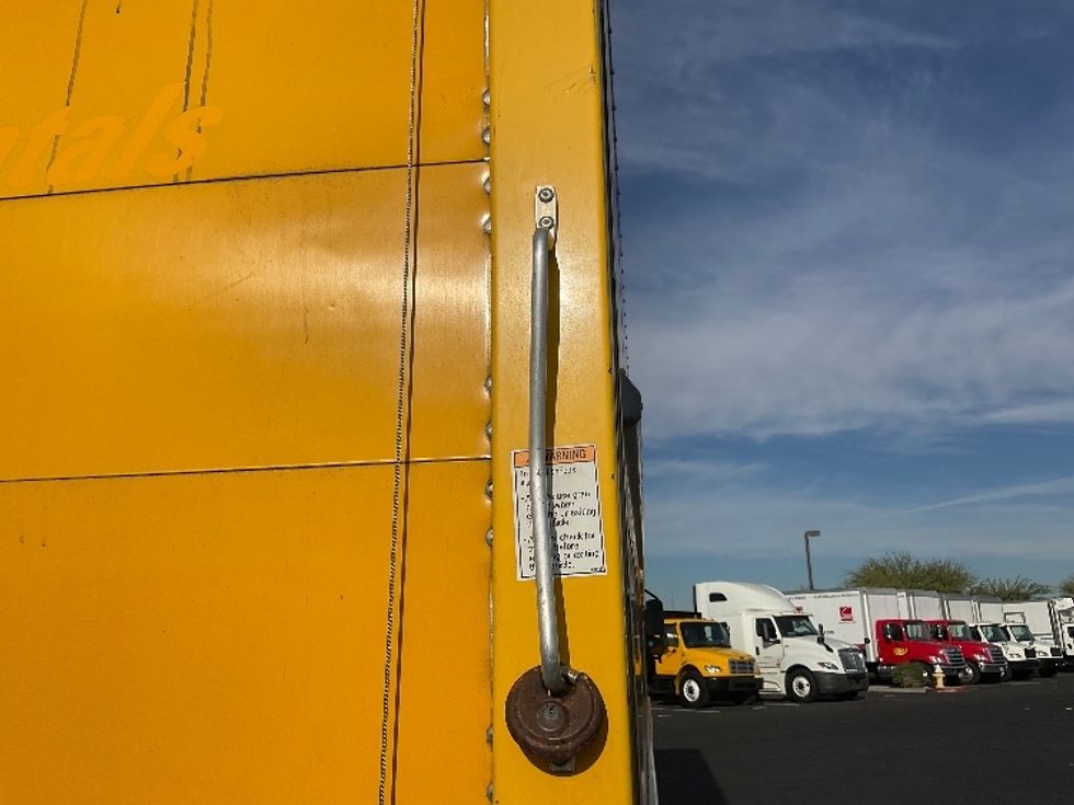 Medium Duty Box Truck-Light and Medium Duty Trucks-International-2021-MV607-Phoenix-AZ-237,936\n\t\tmiles-$ 36,750 - Image 27