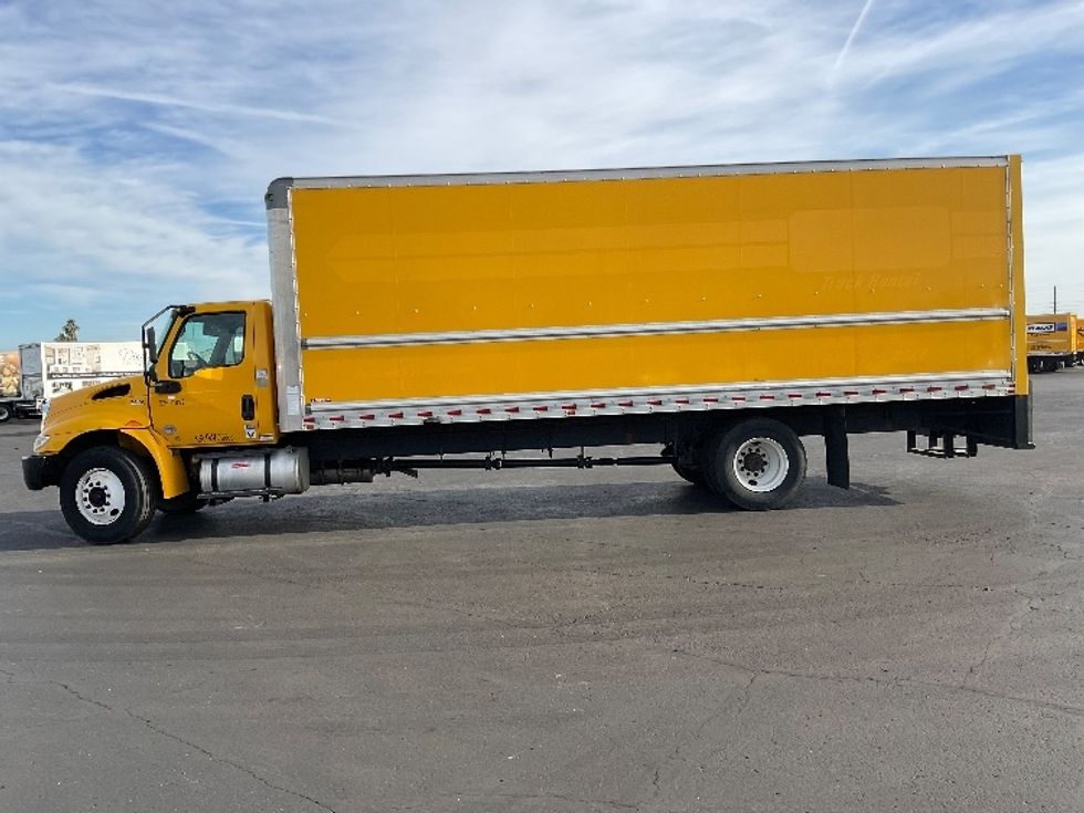 Medium Duty Box Truck-Light and Medium Duty Trucks-International-2021-MV607-Phoenix-AZ-237,936\n\t\tmiles-$ 36,750 - Image 4