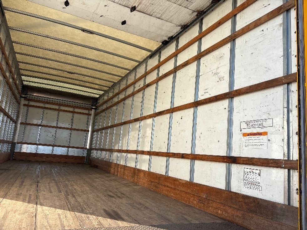 Medium Duty Box Truck-Light and Medium Duty Trucks-International-2021-MV607-Phoenix-AZ-238,293\n\t\tmiles-$ 36,750 - Image 12