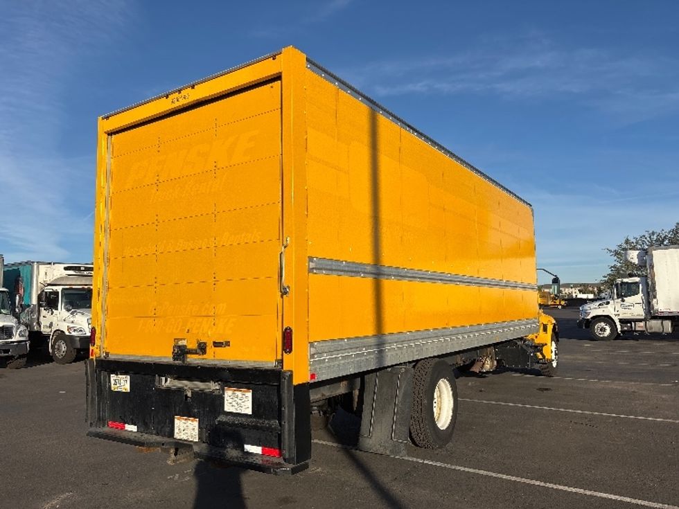 Medium Duty Box Truck-Light and Medium Duty Trucks-International-2021-MV607-Phoenix-AZ-238,293\n\t\tmiles-$ 36,750 - Image 13
