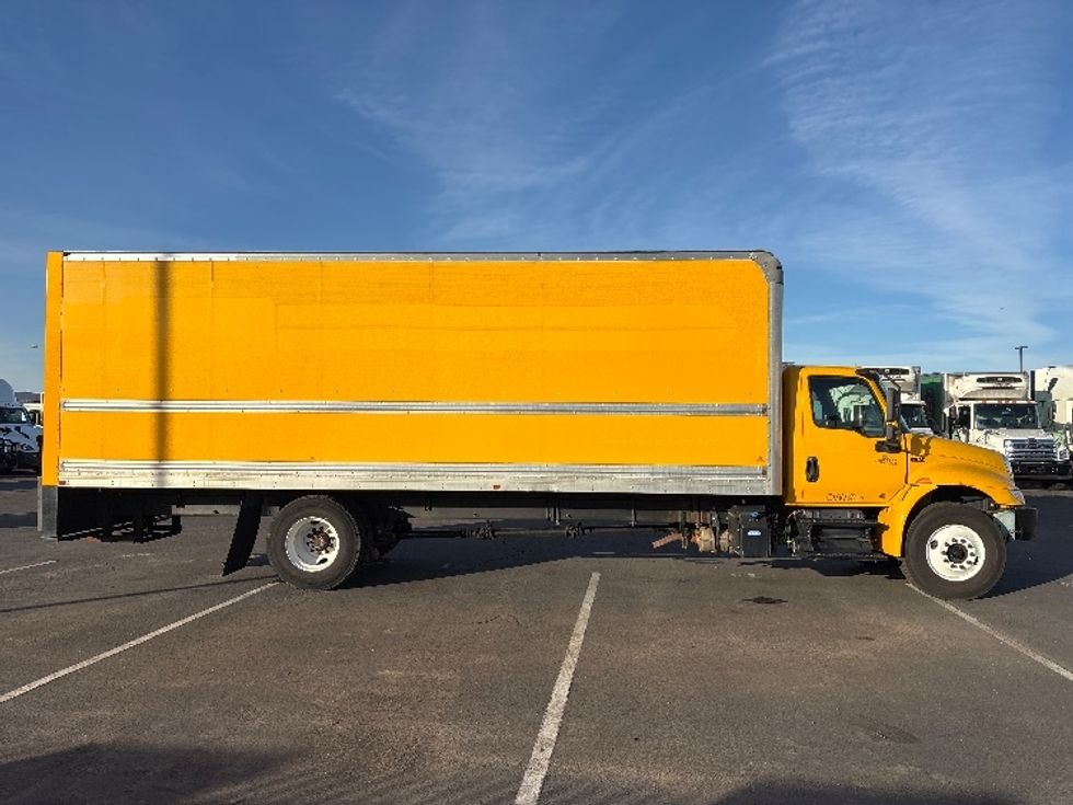 Medium Duty Box Truck-Light and Medium Duty Trucks-International-2021-MV607-Phoenix-AZ-238,293\n\t\tmiles-$ 36,750 - Image 15