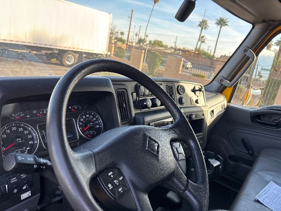 Medium Duty Box Truck-Light and Medium Duty Trucks-International-2021-MV607-Phoenix-AZ-238,293\n\t\tmiles-$ 36,750 - Image 18