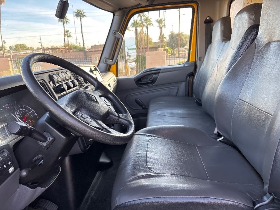 Medium Duty Box Truck-Light and Medium Duty Trucks-International-2021-MV607-Phoenix-AZ-238,293\n\t\tmiles-$ 36,750 - Image 19