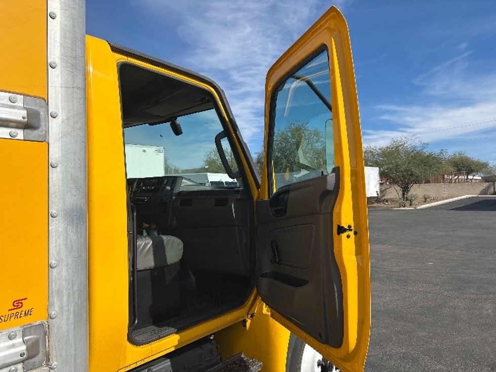 Medium Duty Box Truck-Light and Medium Duty Trucks-International-2021-MV607-Phoenix-AZ-245,794\n\t\tmiles-$ 33,750 - Image 19