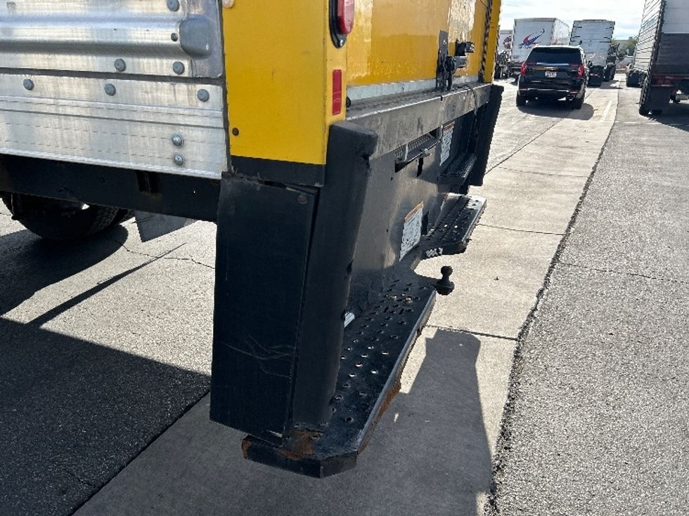 Medium Duty Box Truck-Light and Medium Duty Trucks-International-2021-MV607-Phoenix-AZ-245,794\n\t\tmiles-$ 33,750 - Image 24