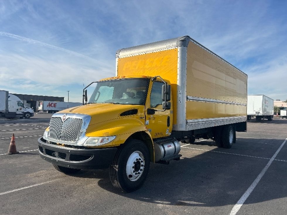 Medium Duty Box Truck-Light and Medium Duty Trucks-International-2021-MV607-Phoenix-AZ-256,468\n\t\tmiles-$ 32,000 - Image 3