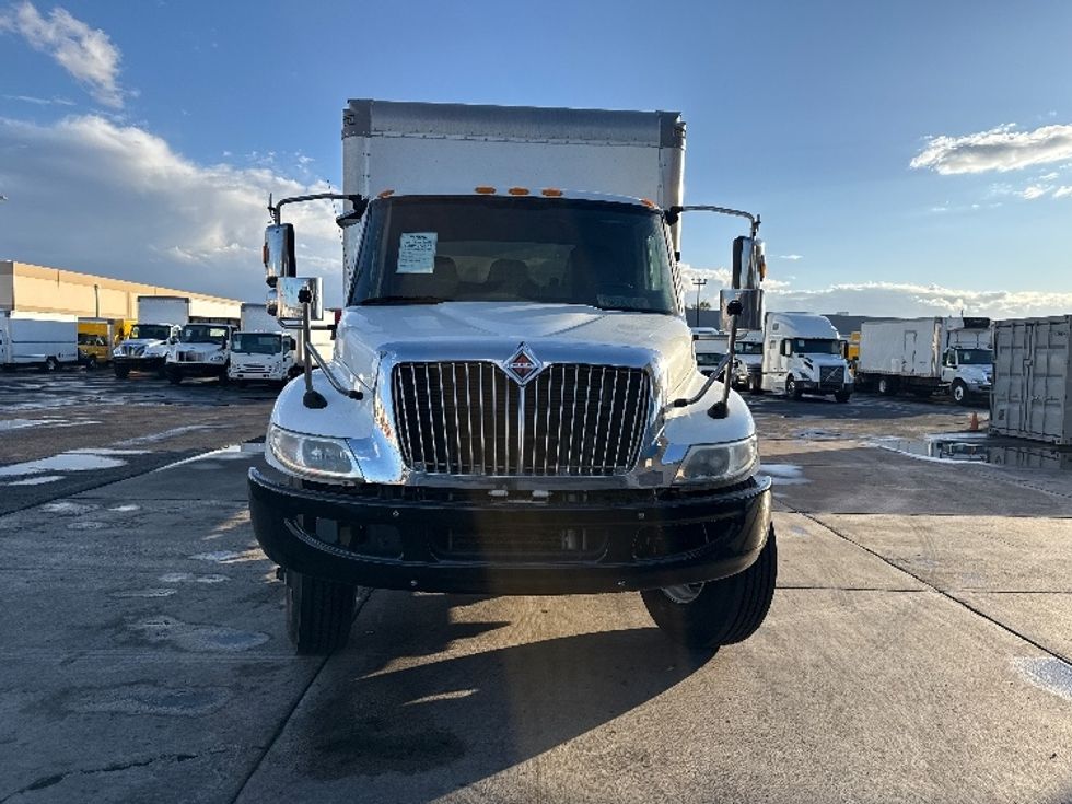 Medium Duty Box Truck-Light and Medium Duty Trucks-International-2021-MV607-Phoenix-AZ-275,198\n\t\tmiles-$ 33,750 - Image 2