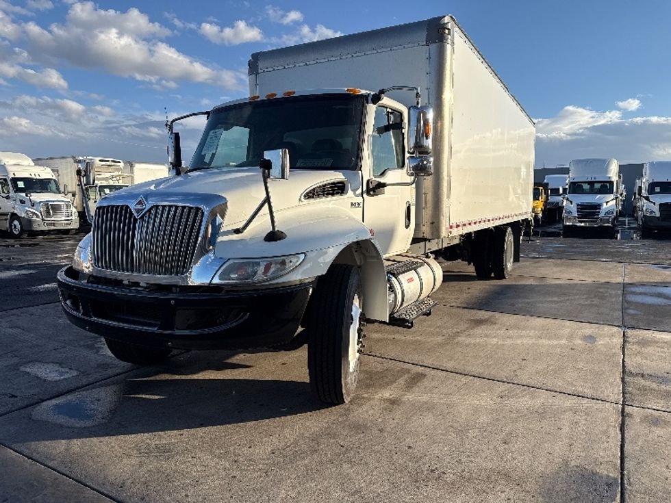 Medium Duty Box Truck-Light and Medium Duty Trucks-International-2021-MV607-Phoenix-AZ-275,198\n\t\tmiles-$ 33,750 - Image 3