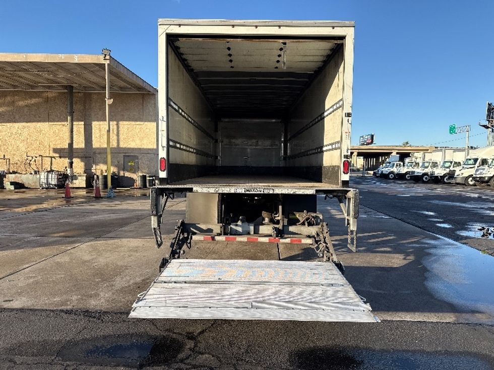 Medium Duty Box Truck-Light and Medium Duty Trucks-International-2021-MV607-Phoenix-AZ-275,198\n\t\tmiles-$ 33,750 - Image 8
