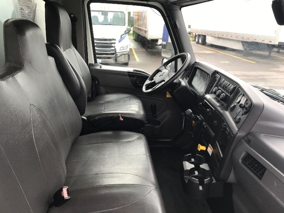 Medium Duty Box Truck-Light and Medium Duty Trucks-International-2021-MV607-Piqua-OH-105,474\n\t\tmiles-$ 68,750 - Image 21