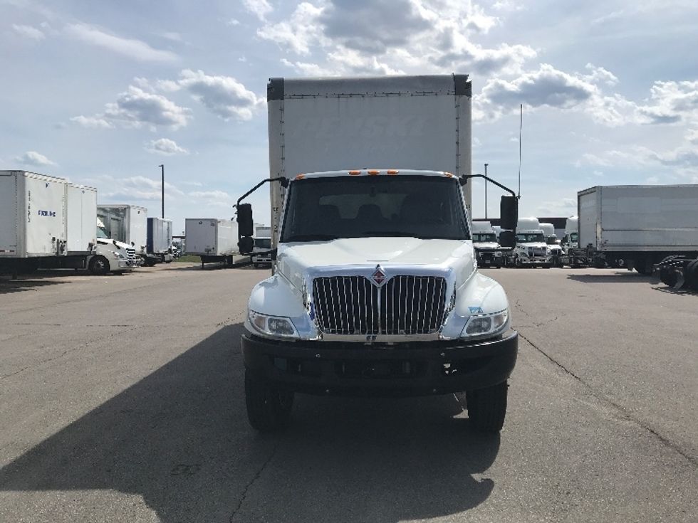 Medium Duty Box Truck-Light and Medium Duty Trucks-International-2021-MV607-Piqua-OH-136,060\n\t\tmiles-$ 63,750 - Image 2