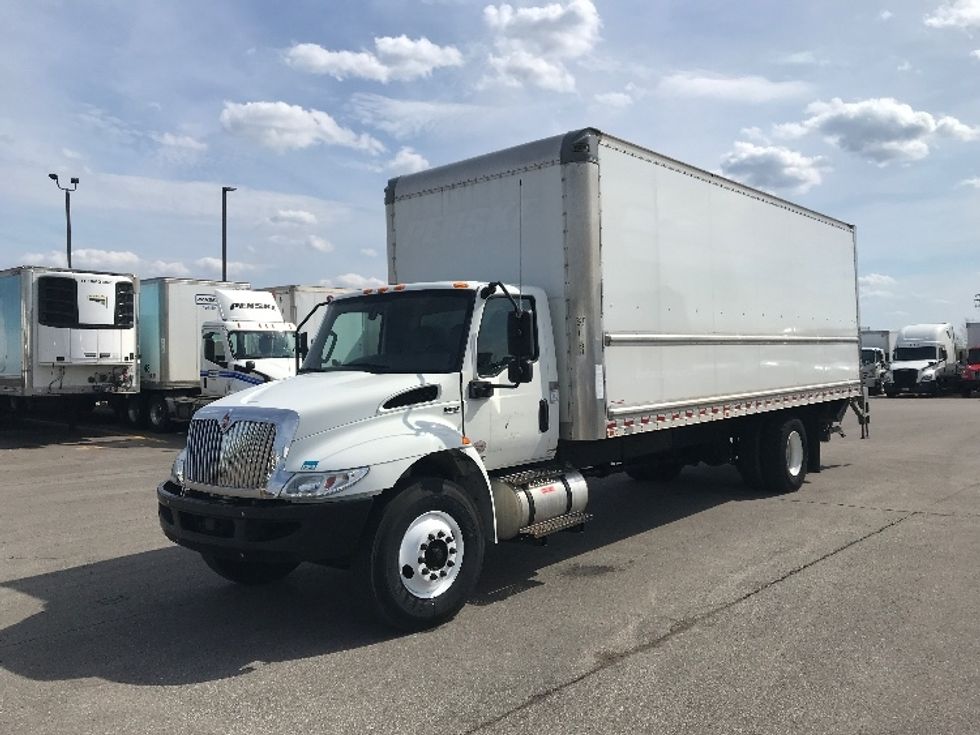 Medium Duty Box Truck-Light and Medium Duty Trucks-International-2021-MV607-Piqua-OH-136,060\n\t\tmiles-$ 63,750 - Image 3