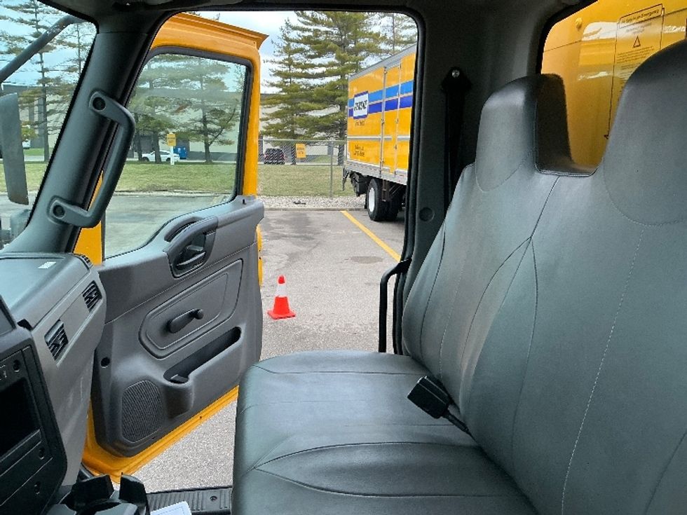 Medium Duty Box Truck-Light and Medium Duty Trucks-International-2021-MV607-Piqua-OH-172,782\n\t\tmiles-$ 40,000 - Image 19