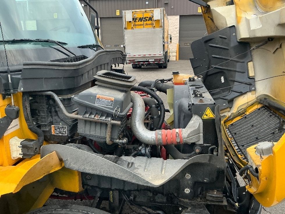 Medium Duty Box Truck-Light and Medium Duty Trucks-International-2021-MV607-Piqua-OH-172,782\n\t\tmiles-$ 40,000 - Image 23