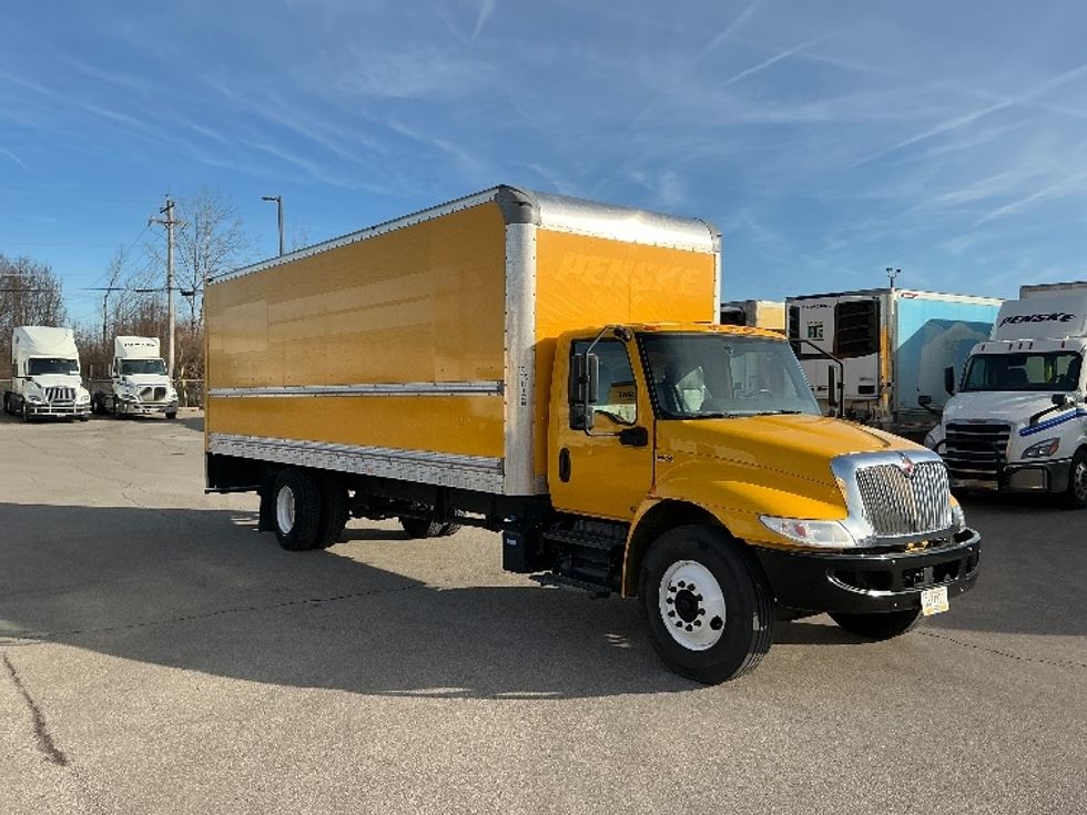 Medium Duty Box Truck-Light and Medium Duty Trucks-International-2021-MV607-Piqua-OH-195,726\n\t\tmiles-$ 43,000 - Image 1