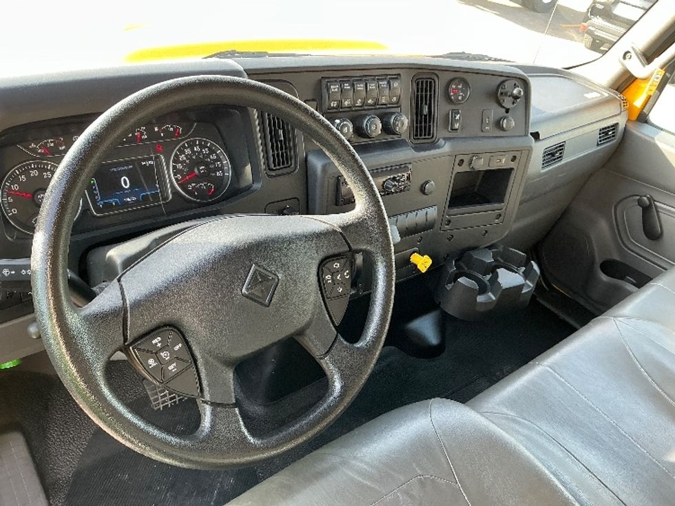 Medium Duty Box Truck-Light and Medium Duty Trucks-International-2021-MV607-Piqua-OH-195,726\n\t\tmiles-$ 43,000 - Image 16