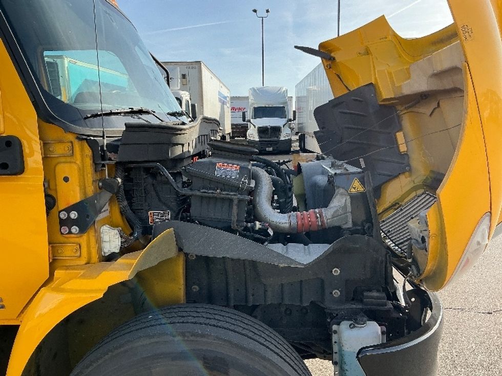 Medium Duty Box Truck-Light and Medium Duty Trucks-International-2021-MV607-Piqua-OH-195,726\n\t\tmiles-$ 43,000 - Image 22