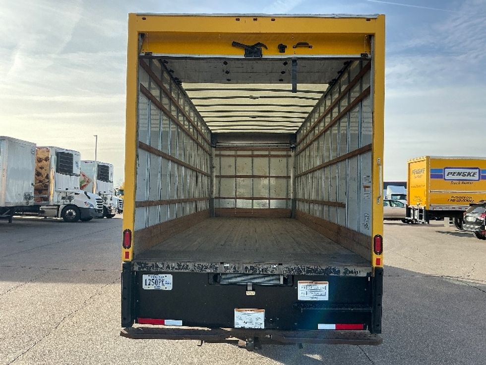 Medium Duty Box Truck-Light and Medium Duty Trucks-International-2021-MV607-Piqua-OH-195,726\n\t\tmiles-$ 43,000 - Image 8