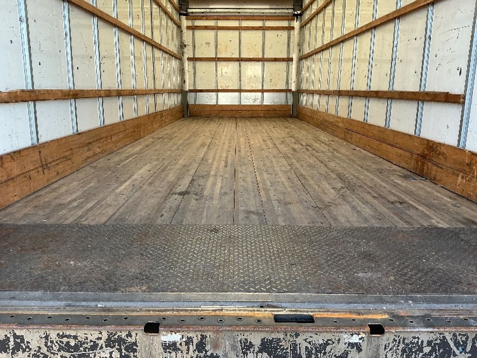 Medium Duty Box Truck-Light and Medium Duty Trucks-International-2021-MV607-Piqua-OH-195,726\n\t\tmiles-$ 43,000 - Image 9