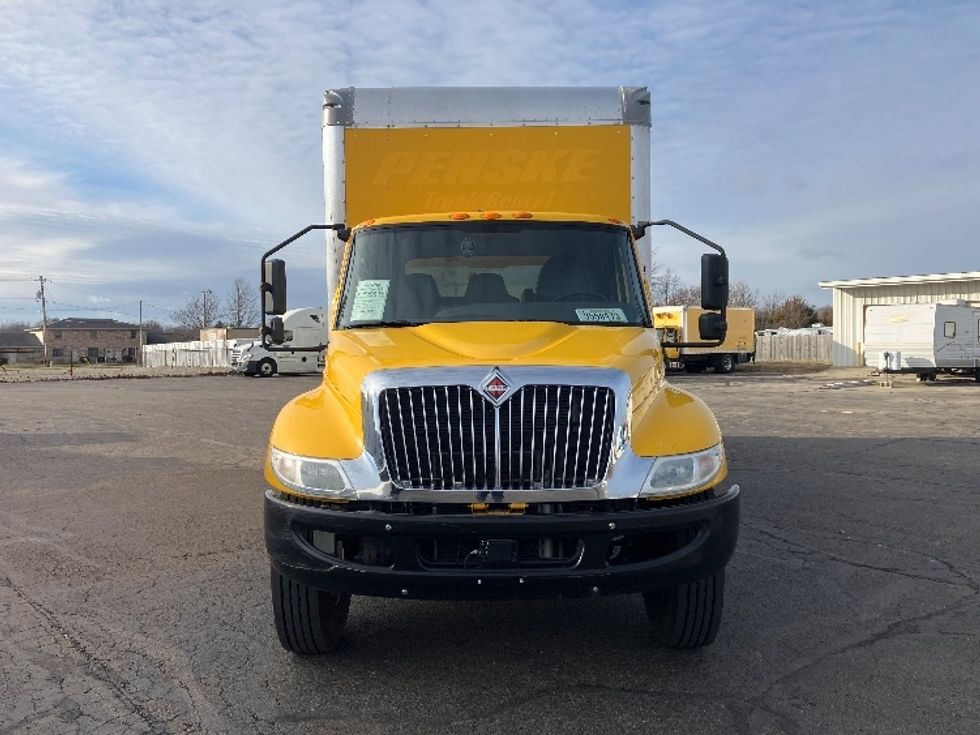 Medium Duty Box Truck-Light and Medium Duty Trucks-International-2021-MV607-Piqua-OH-204,350\n\t\tmiles-$ 41,750 - Image 2