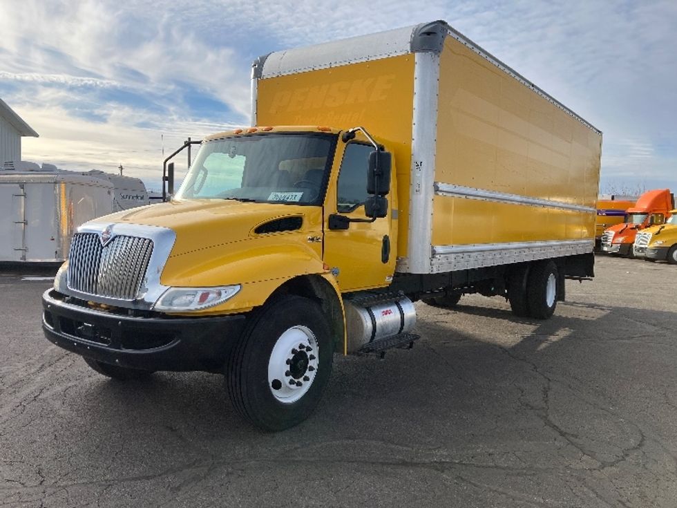 Medium Duty Box Truck-Light and Medium Duty Trucks-International-2021-MV607-Piqua-OH-204,350\n\t\tmiles-$ 41,750 - Image 3