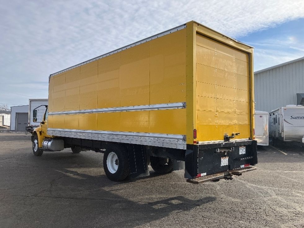 Medium Duty Box Truck-Light and Medium Duty Trucks-International-2021-MV607-Piqua-OH-204,350\n\t\tmiles-$ 41,750 - Image 6