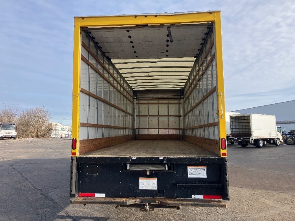 Medium Duty Box Truck-Light and Medium Duty Trucks-International-2021-MV607-Piqua-OH-204,350\n\t\tmiles-$ 41,750 - Image 8