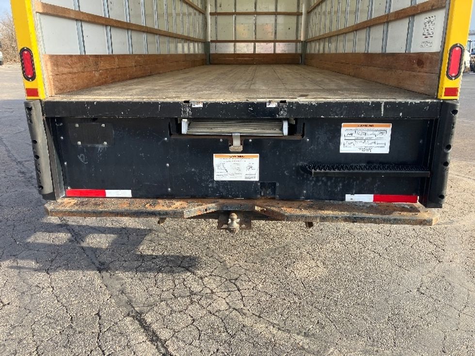 Medium Duty Box Truck-Light and Medium Duty Trucks-International-2021-MV607-Piqua-OH-204,350\n\t\tmiles-$ 41,750 - Image 9