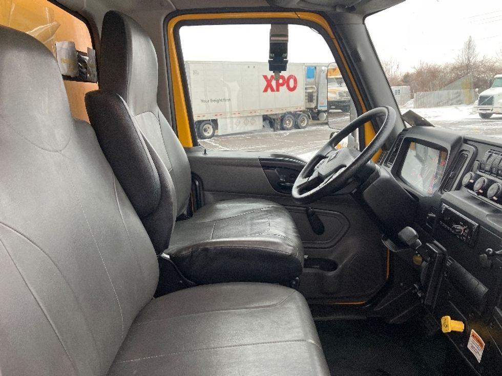Medium Duty Box Truck-Light and Medium Duty Trucks-International-2021-MV607-Piqua-OH-225,063\n\t\tmiles-$ 38,750 - Image 21