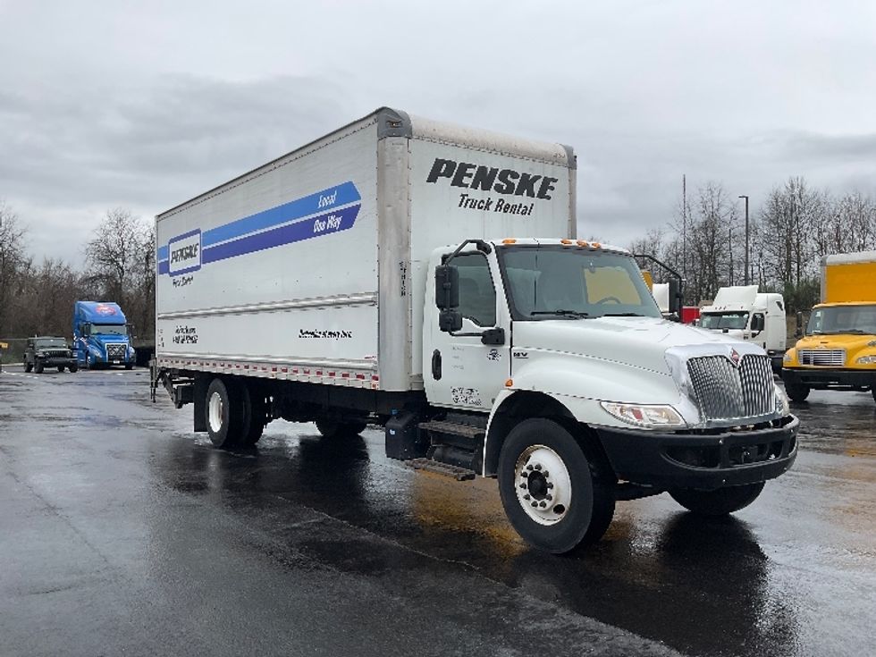 Medium Duty Box Truck-Light and Medium Duty Trucks-International-2021-MV607-Pittsburgh-PA-124,865\n\t\tmiles-$ 63,750 - Image 1
