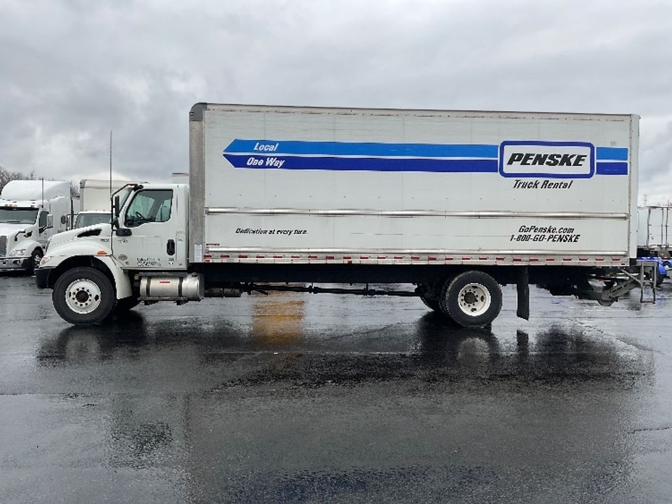 Medium Duty Box Truck-Light and Medium Duty Trucks-International-2021-MV607-Pittsburgh-PA-124,865\n\t\tmiles-$ 63,750 - Image 4