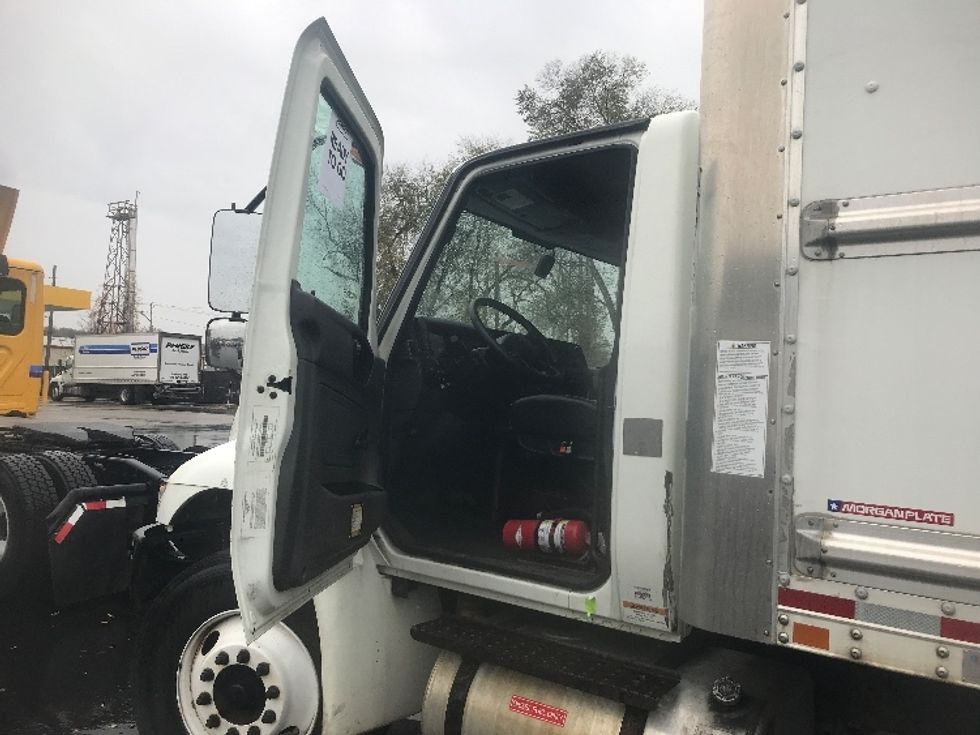 Medium Duty Box Truck-Light and Medium Duty Trucks-International-2021-MV607-Pittsburgh-PA-176,268\n\t\tmiles-$ 59,000 - Image 16