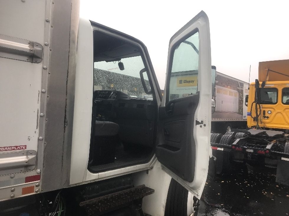 Medium Duty Box Truck-Light and Medium Duty Trucks-International-2021-MV607-Pittsburgh-PA-176,268\n\t\tmiles-$ 59,000 - Image 20