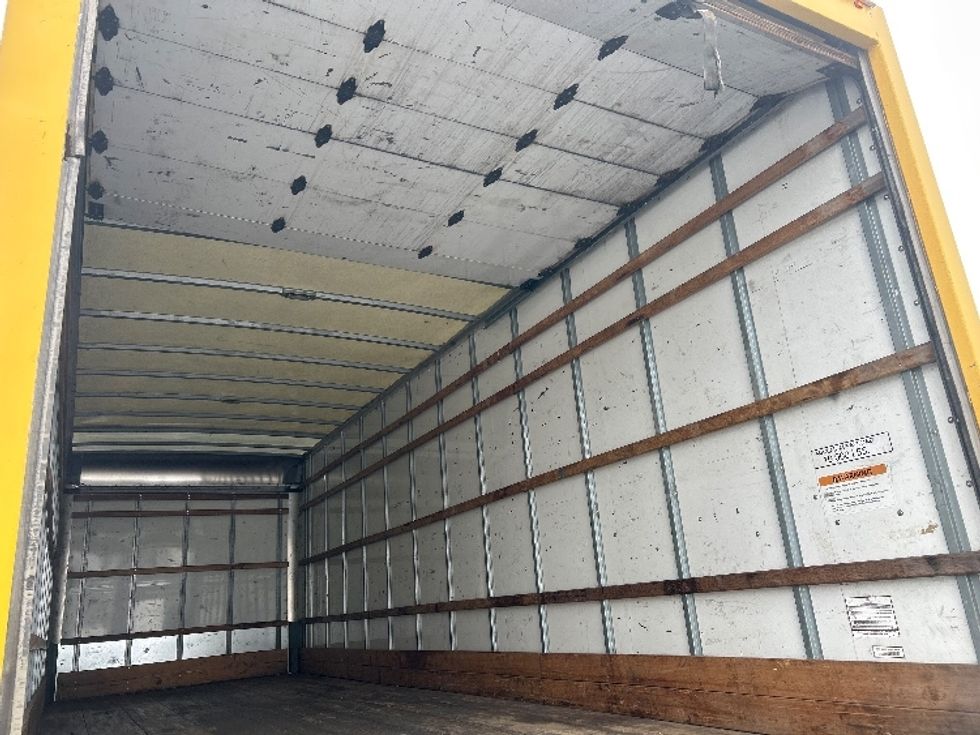 Medium Duty Box Truck-Light and Medium Duty Trucks-International-2021-MV607-Pittsburgh-PA-223,870\n\t\tmiles-$ 37,750 - Image 12