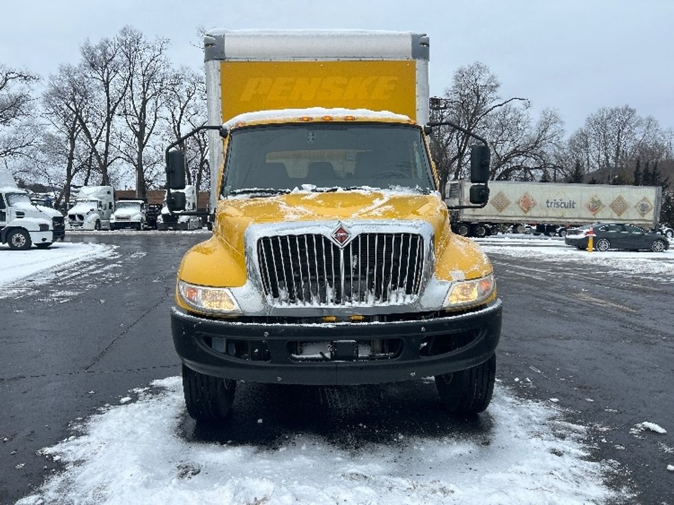 Medium Duty Box Truck-Light and Medium Duty Trucks-International-2021-MV607-Pittsburgh-PA-223,870\n\t\tmiles-$ 37,750 - Image 2