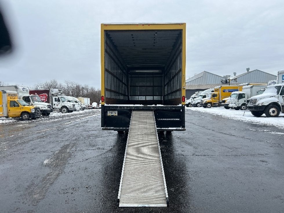 Medium Duty Box Truck-Light and Medium Duty Trucks-International-2021-MV607-Pittsburgh-PA-223,870\n\t\tmiles-$ 37,750 - Image 9