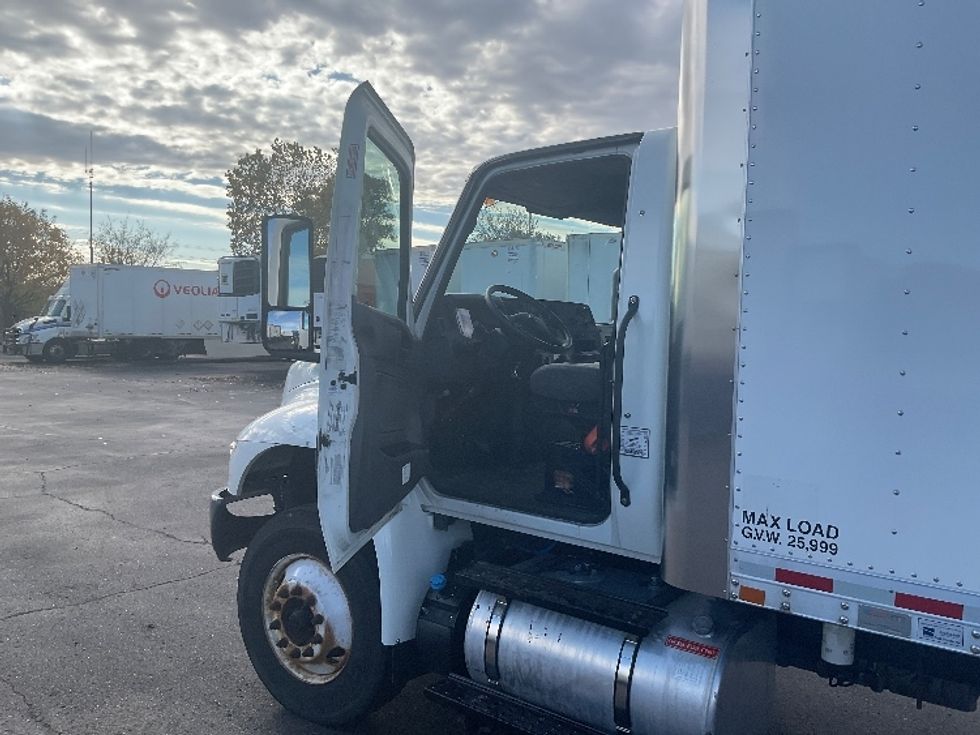 Medium Duty Box Truck-Light and Medium Duty Trucks-International-2021-MV607-Plymouth-MI-108,781\n\t\tmiles-$ 64,500 - Image 16