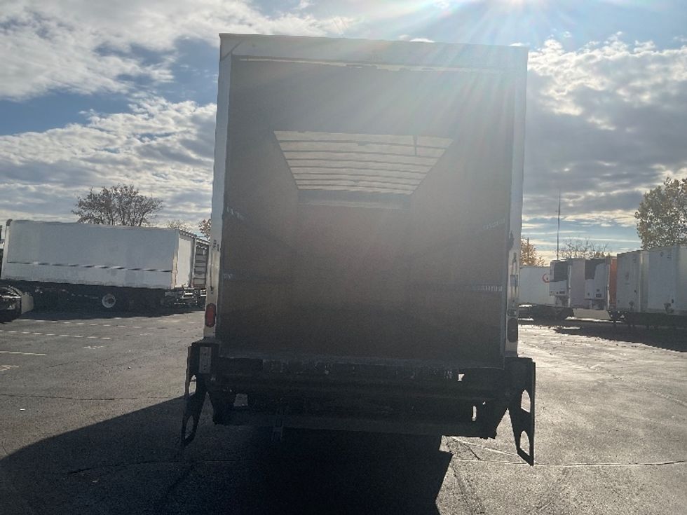 Medium Duty Box Truck-Light and Medium Duty Trucks-International-2021-MV607-Plymouth-MI-108,781\n\t\tmiles-$ 64,500 - Image 8