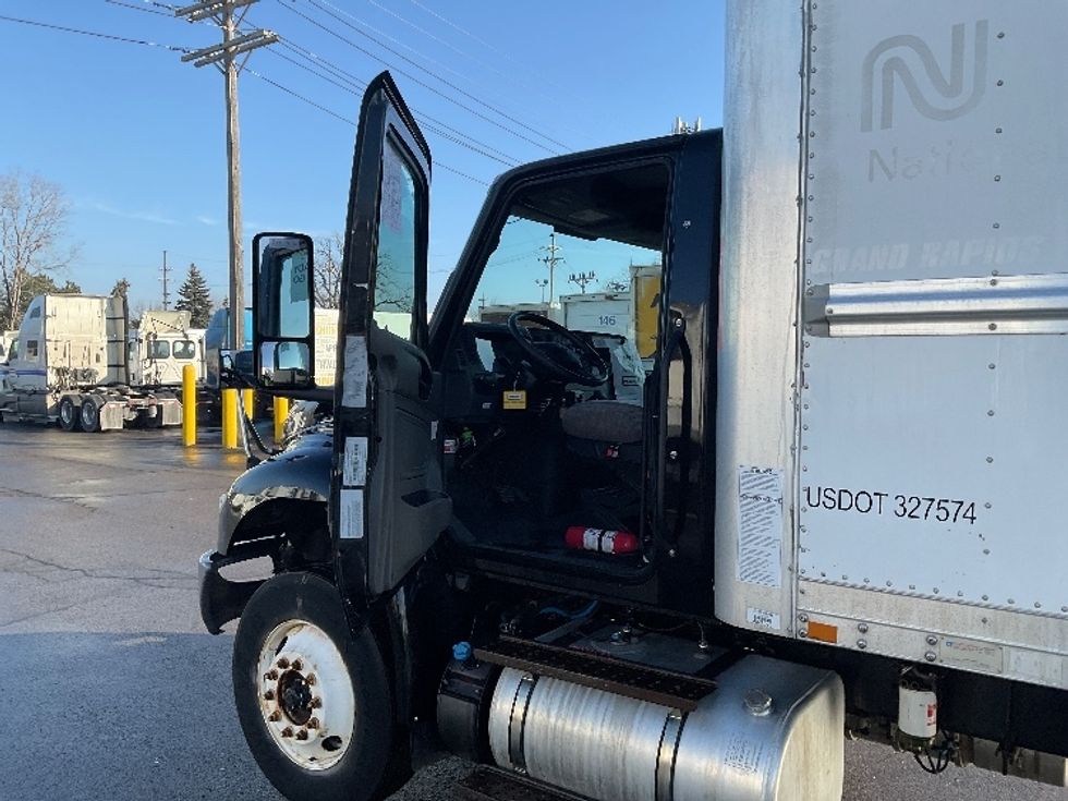 Medium Duty Box Truck-Light and Medium Duty Trucks-International-2021-MV607-Plymouth-MI-135,094\n\t\tmiles-$ 61,000 - Image 16