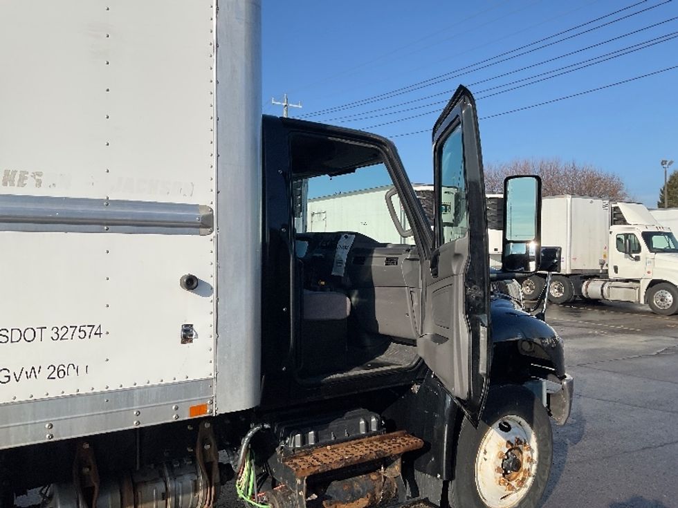 Medium Duty Box Truck-Light and Medium Duty Trucks-International-2021-MV607-Plymouth-MI-135,094\n\t\tmiles-$ 61,000 - Image 20