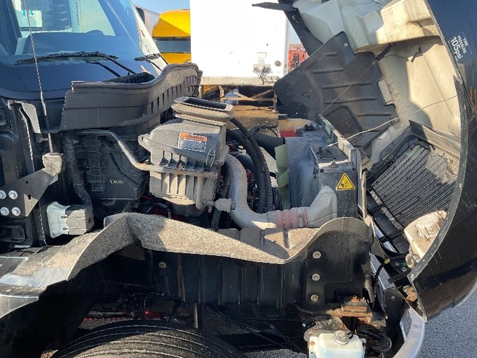 Medium Duty Box Truck-Light and Medium Duty Trucks-International-2021-MV607-Plymouth-MI-135,094\n\t\tmiles-$ 61,000 - Image 23