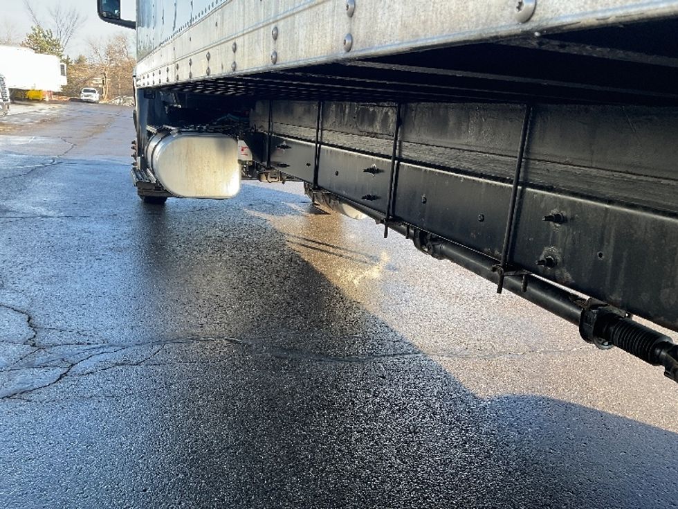 Medium Duty Box Truck-Light and Medium Duty Trucks-International-2021-MV607-Plymouth-MI-135,094\n\t\tmiles-$ 61,000 - Image 5