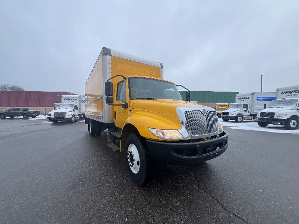 Medium Duty Box Truck-Light and Medium Duty Trucks-International-2021-MV607-Plymouth-MI-141,913\n\t\tmiles-$ 43,250 - Image 1