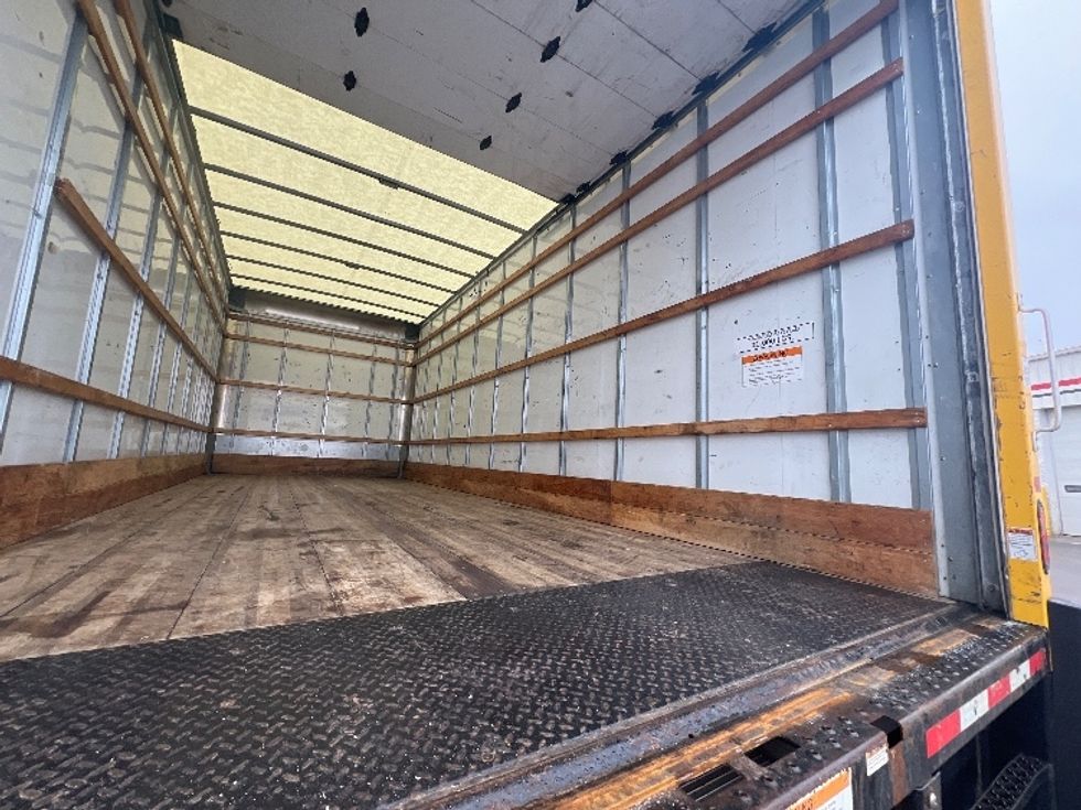 Medium Duty Box Truck-Light and Medium Duty Trucks-International-2021-MV607-Plymouth-MI-141,913\n\t\tmiles-$ 43,250 - Image 12