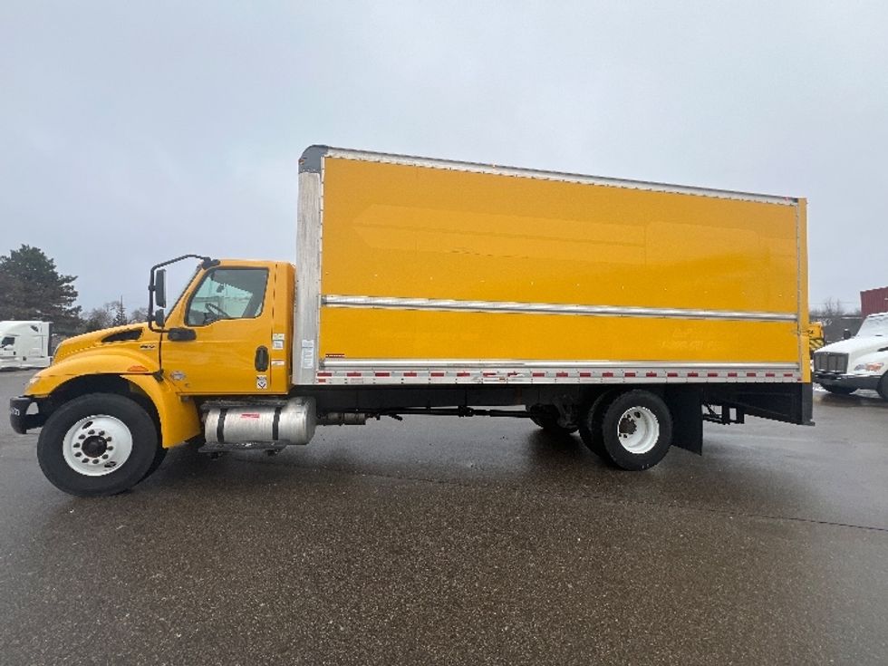 Medium Duty Box Truck-Light and Medium Duty Trucks-International-2021-MV607-Plymouth-MI-141,913\n\t\tmiles-$ 43,250 - Image 4