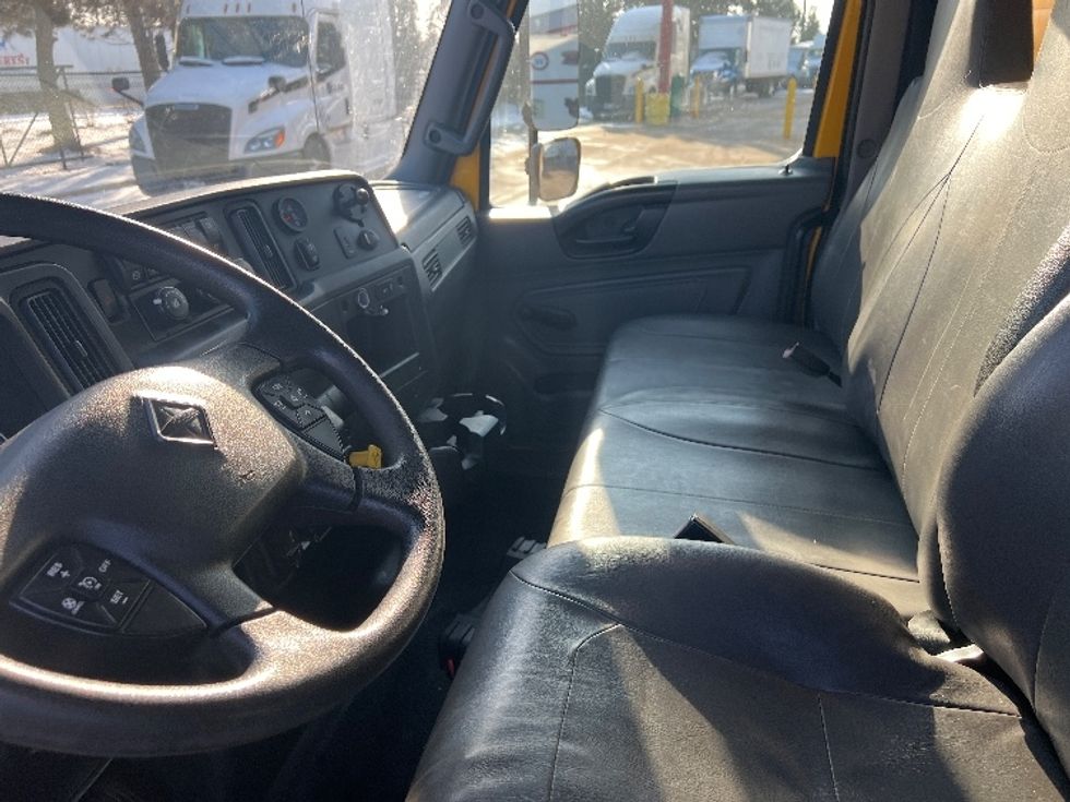 Medium Duty Box Truck-Light and Medium Duty Trucks-International-2021-MV607-Plymouth-MI-186,641\n\t\tmiles-$ 43,000 - Image 19